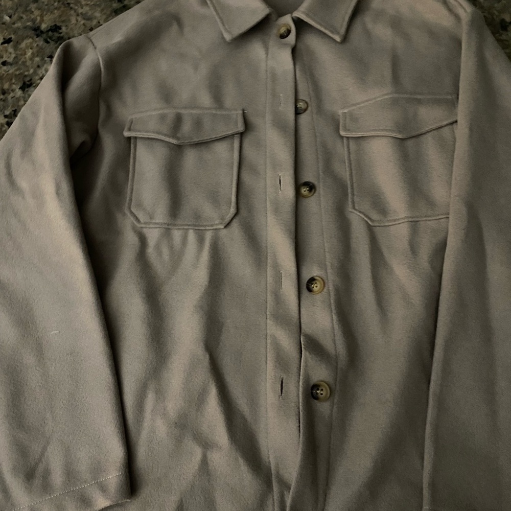 Comfy fall button down casual shirt.